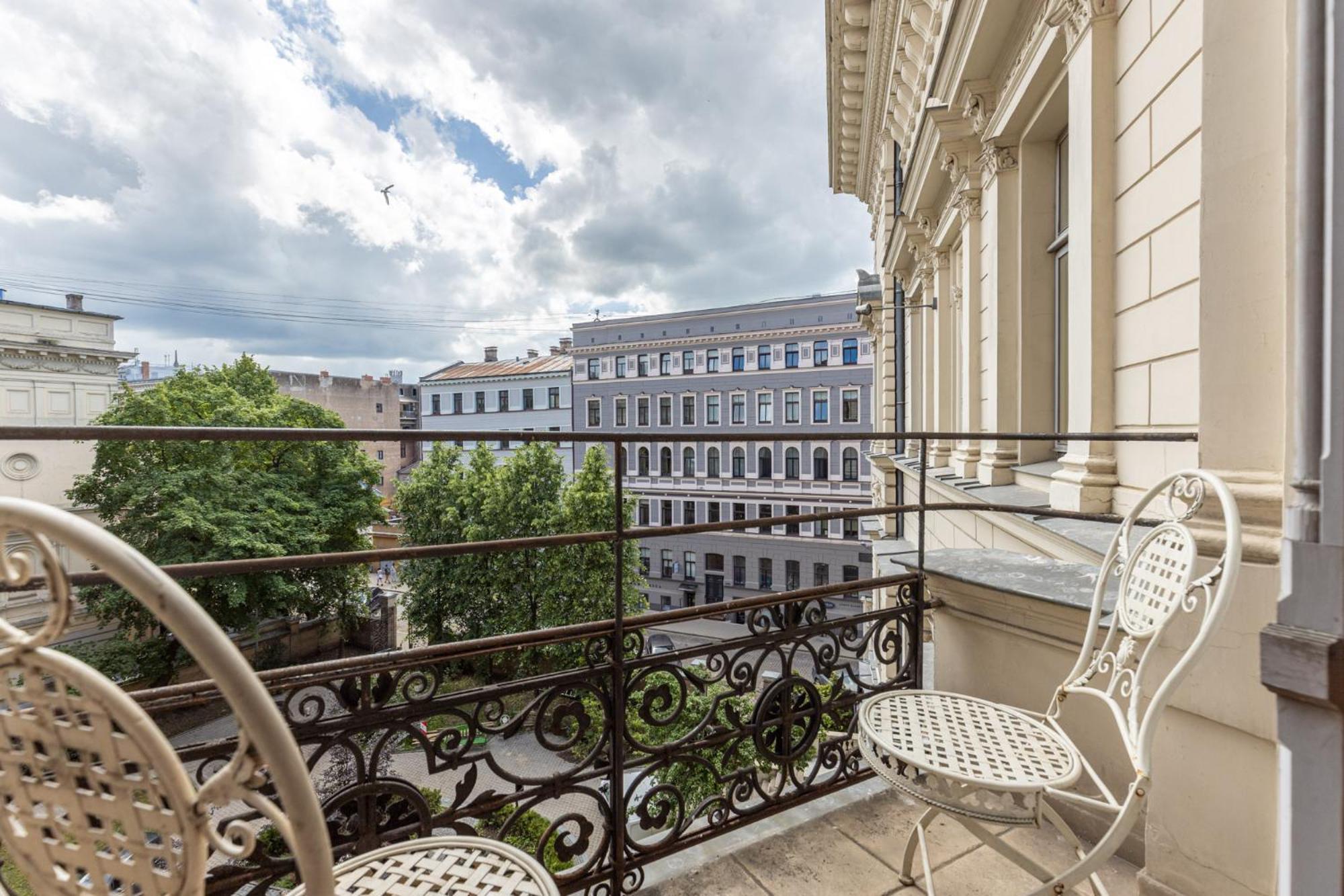 The Benjamin House - Self Check-In Hotel Riga Exterior photo